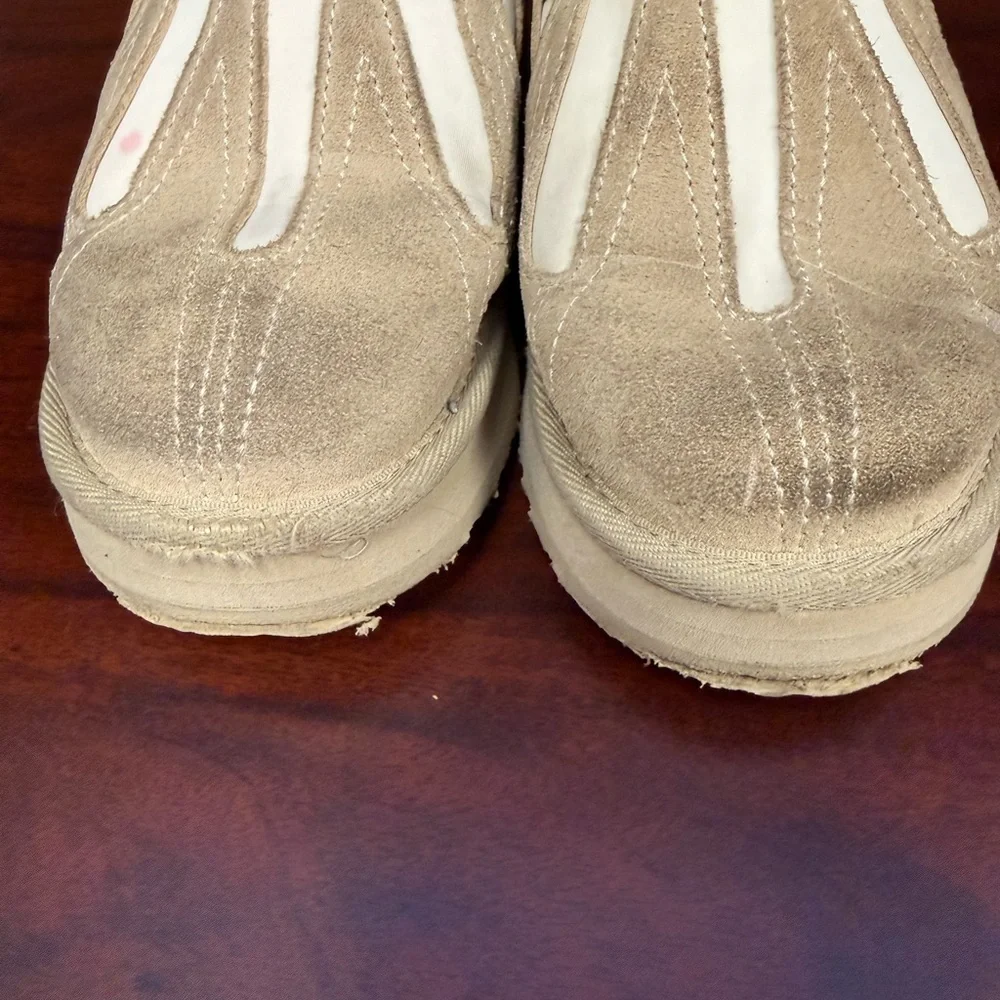 UGG Kids Tan Suede & Cream Slip-On Slippers Size 4